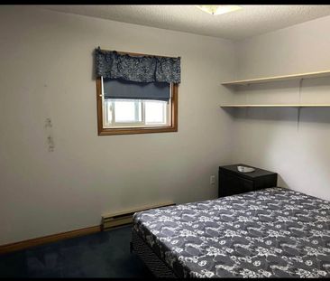 For Lease - 174 Colborne Street Unit# Main, Kawartha Lakes, Ontario - Photo 6