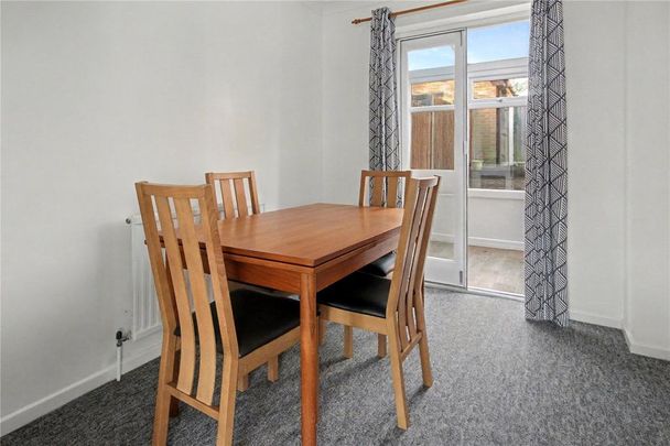 3 bedroom semi-detached house to rent - Photo 1