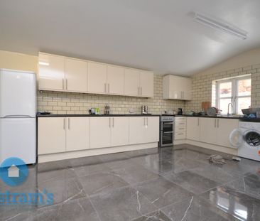 1 bed Shared House for Rent - Photo 3