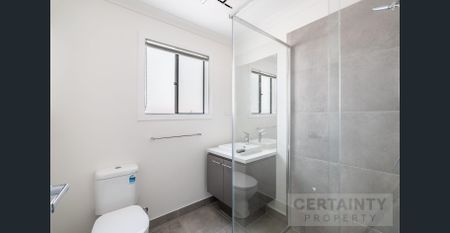 Enjoy Easy Living in This Brand-New Brookfield Home - Photo 5