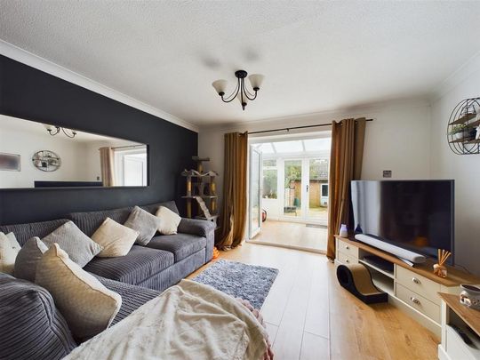 2 bedroom terraced house to rent - Photo 1