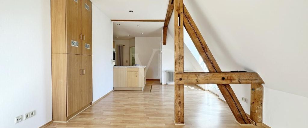 Charmante 2-Raum-Wohnung im Dachgeschoss - Foto 1