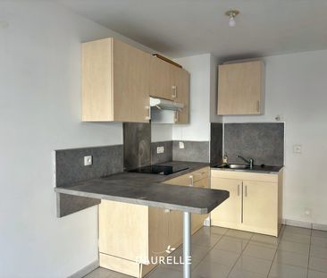 Location Appartement 2 pièces 40m² CHATEAURENARD 13160 - Photo 1