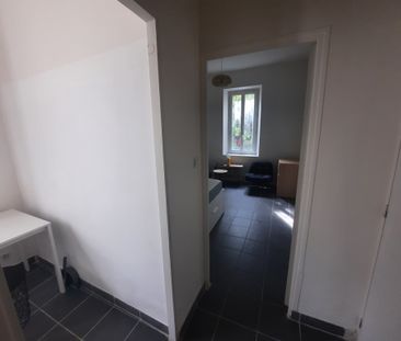 Location Appartement 1 pièce 26m² MARSEILLE 15ème - Photo 1