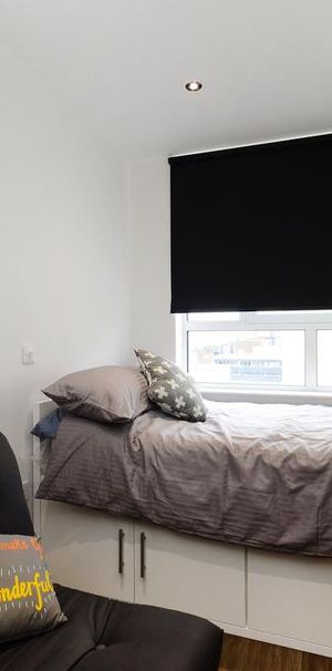 Studio to rent - Photo 1