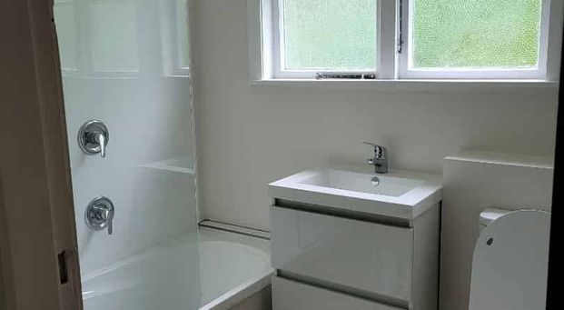 3 bedroom on Bluff - Photo 1