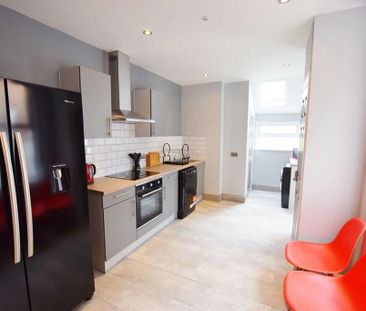 1 bedroom in a house share to rent - Photo 5