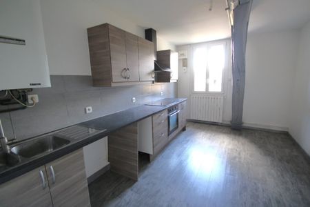 APPARTEMENT T3 A LOUER - Photo 2