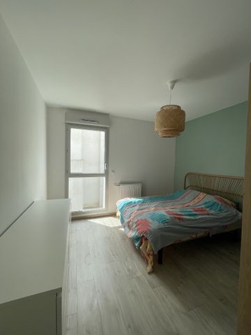 Location Appartement 3 pièces 61m² LILLE 59000 - Photo 2