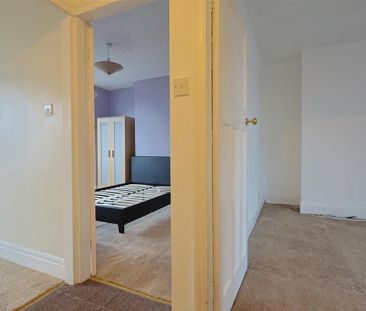 2 bedroom Flat to rent in Caris Street, Deckham, Gateshead - Photo 6