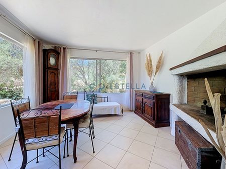 Location Appartement 3 pièces 82m² BASTELICACCIA 20129 - Photo 2
