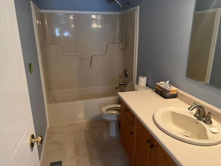 For Lease - 44 Karalee Crescent, Cambridge, Ontario - Photo 3