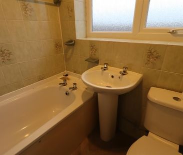 1A Ringwood Highway, Potters Green, Coventry. - Photo 5