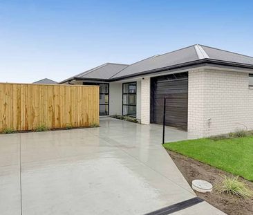 ROLLESTON - BRAND NEW THREE BEDROOM HOME IN ARBOR GREEN - Photo 3