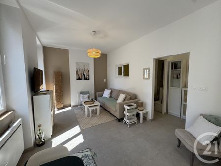 Location Appartement 2 pièces 40m² MARSEILLE 3ème - Photo 4