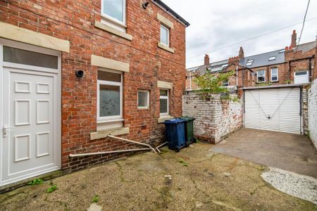 2 bedroom flat to rent - Photo 5