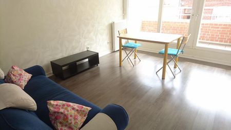 Location Appartement 2 pièces 47m² VALENCIENNES 59300 - Photo 2