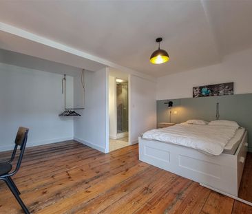 Appartement te huur in Tournai voor € 475 met 1 slaapkamer - Foto 1
