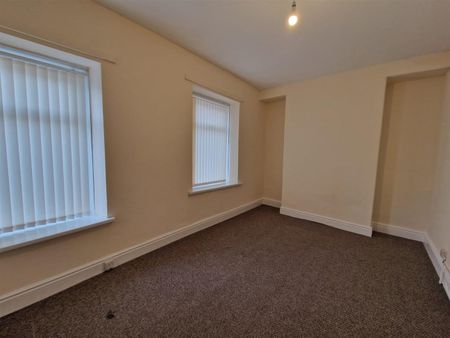 Wern Terrace, SA1 8NT, Swansea - Photo 5