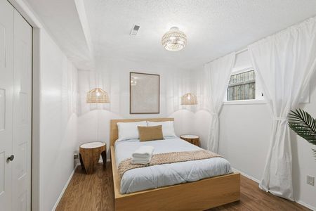 77 Avenue Northwest - Photo 2