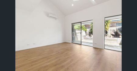 Enjoy Low-Maintenance Living - Photo 2