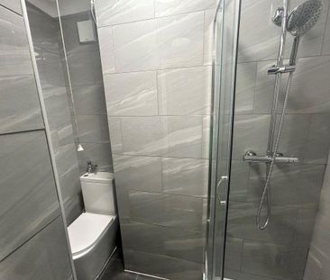 1 bedroom in a house share to rent - Photo 6