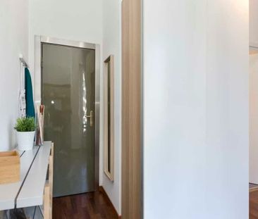 Via San Vincenzo, Milan, Lombardy 20123 - Photo 6