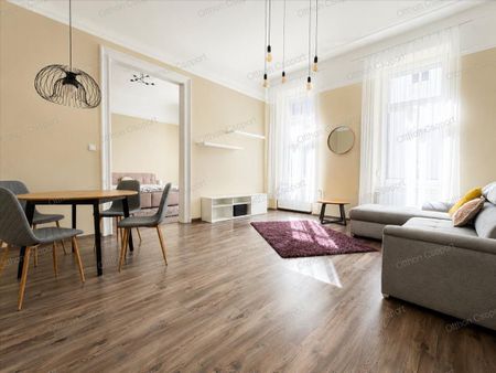 Kiadó jó állapotú lakás - Budapest VI. kerület - Photo 5