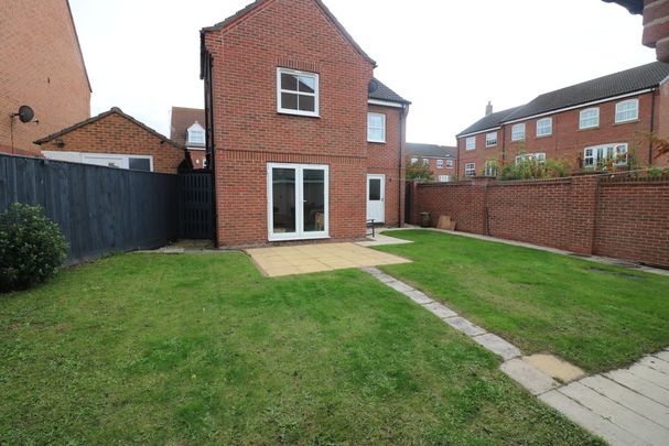 Sandringham Road, Brough - Photo 1