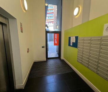 1 bedroom flat to rent - Photo 3