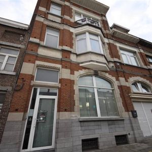 Appartement une chambre à 6030 Marchienne-au-Pont - Photo 2