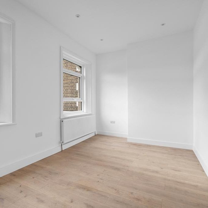 1 bedroom property to rent - Photo 1