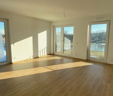 Lichtdurchflutete 3-Zimmer-Dachgeschosswohnung mit großer Dachterra... - Photo 3