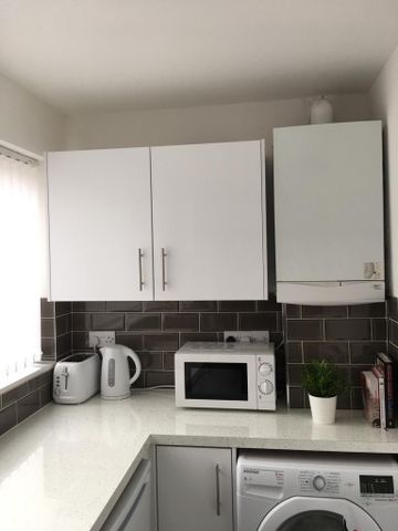 3 bedroom terraced house to rent - Photo 5