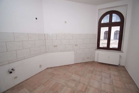 6-Zimmer-Wohnung mit großer Küche, Bad mit Badewanne und Gäste-WC - Photo 2