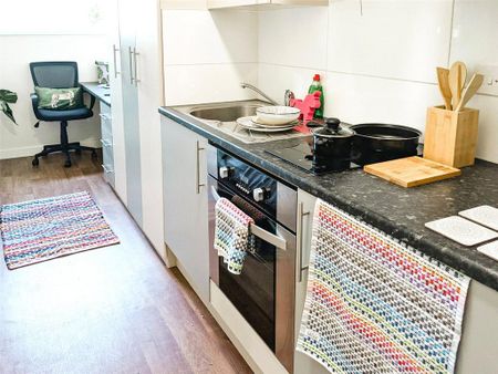 Studio to rent - Photo 5