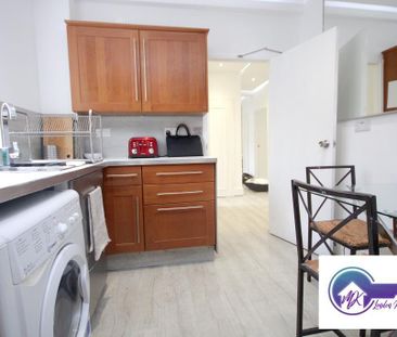 1 Bedroom Room in Flat Share To Rent - Photo 5