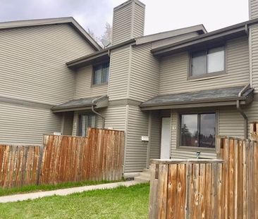 14 - 3 Fonda Hill SE, Calgary - Photo 1