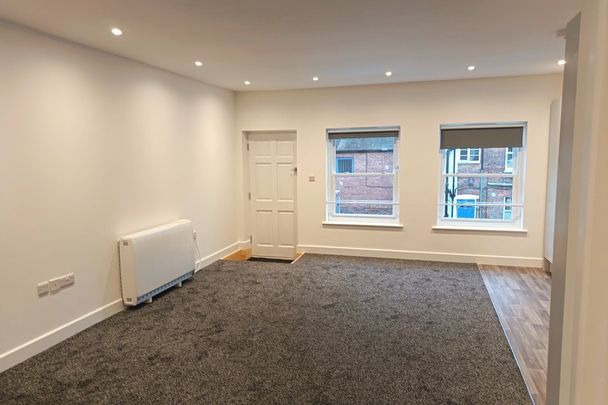 Dolphin Square - Photo 1