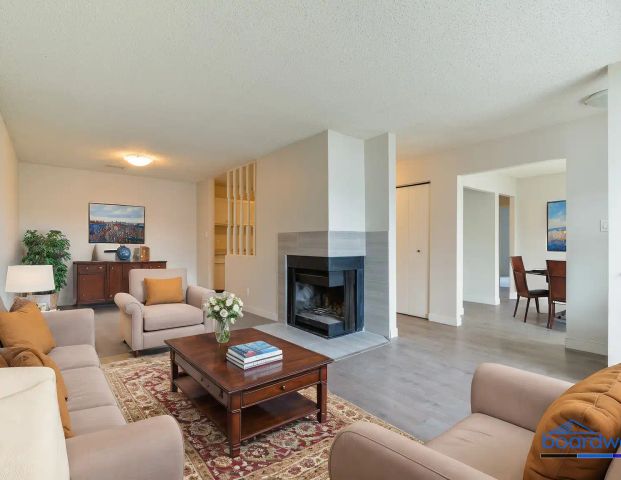 Garden Oaks — 3 Bedroom - Photo 1