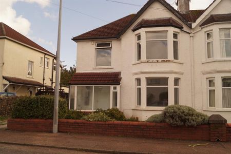 17 Chargot Road, Llandaff, Cardiff CF5 1EW - Photo 4