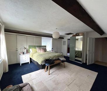 4 bedroom semi-detached house to rent - Photo 4