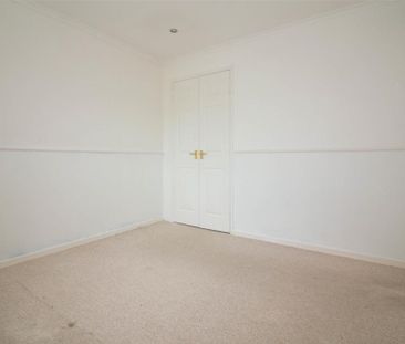 2 bedroom semi-detached house to rent - Photo 5