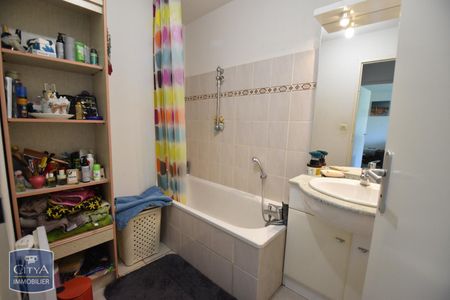 Location Appartement 2 pièces 42m² AGEN 47000 - Photo 5