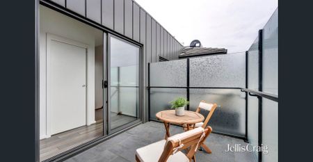 Two Bedroom Townhouse in Brunswick West - Photo 4