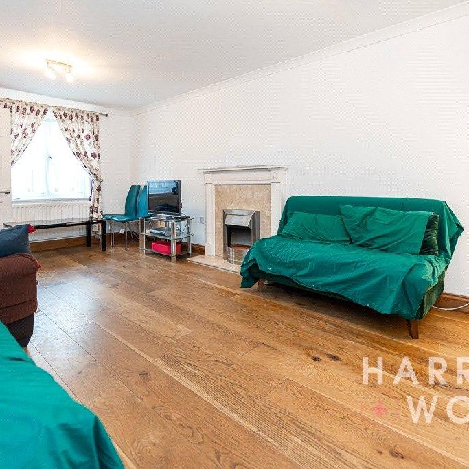 3 bedroom semi-detached house to rent - Photo 1