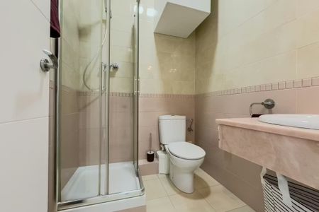 Carrer Nou de la Rambla, Barcelona, Catalonia - Photo 4