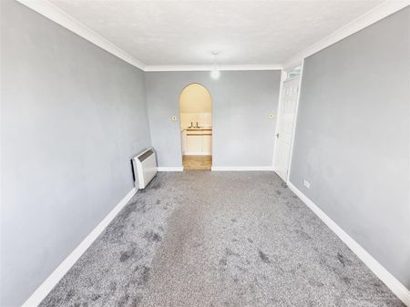 1 Bedroom Flat to Rent in Denbeigh House, Rushden, Northants, NN10 - Photo 3