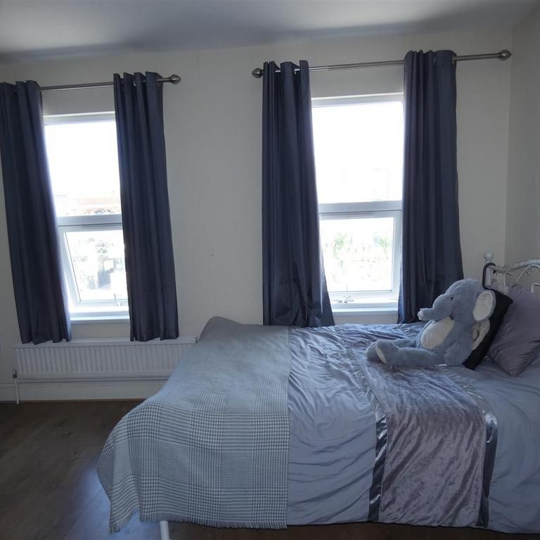 4 bedroom house to rent - Photo 1