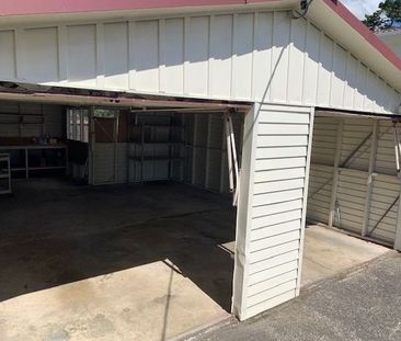 Spacious warm 3 Bedroom - Photo 3